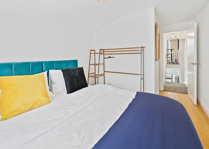 Cosy Urban Oasis 2 Bedroom Flat In Tottenham