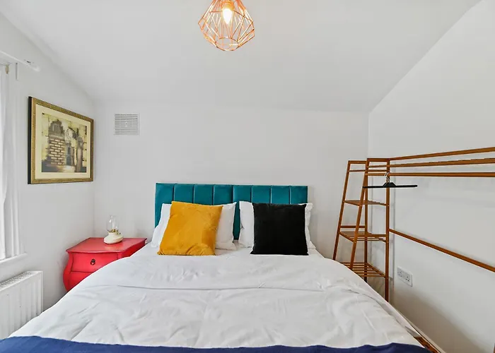 Cosy Urban Oasis 2 Bedroom Flat In Tottenham